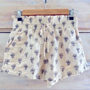 a new day Printed Linen Blend High-Waisted Short Size XS Like New